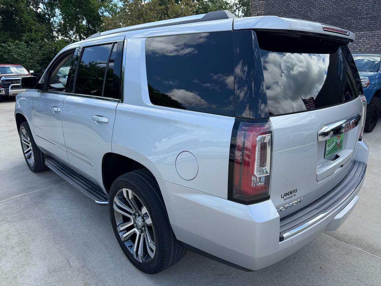 GMC Yukon 4WD 4dr Denali 2018
