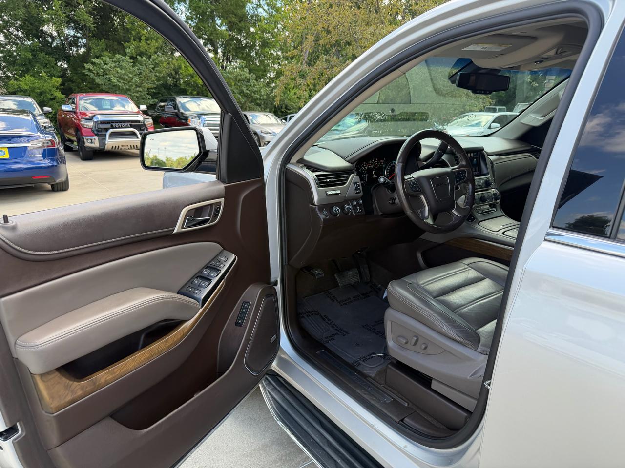 GMC Yukon 4WD 4dr Denali 2018