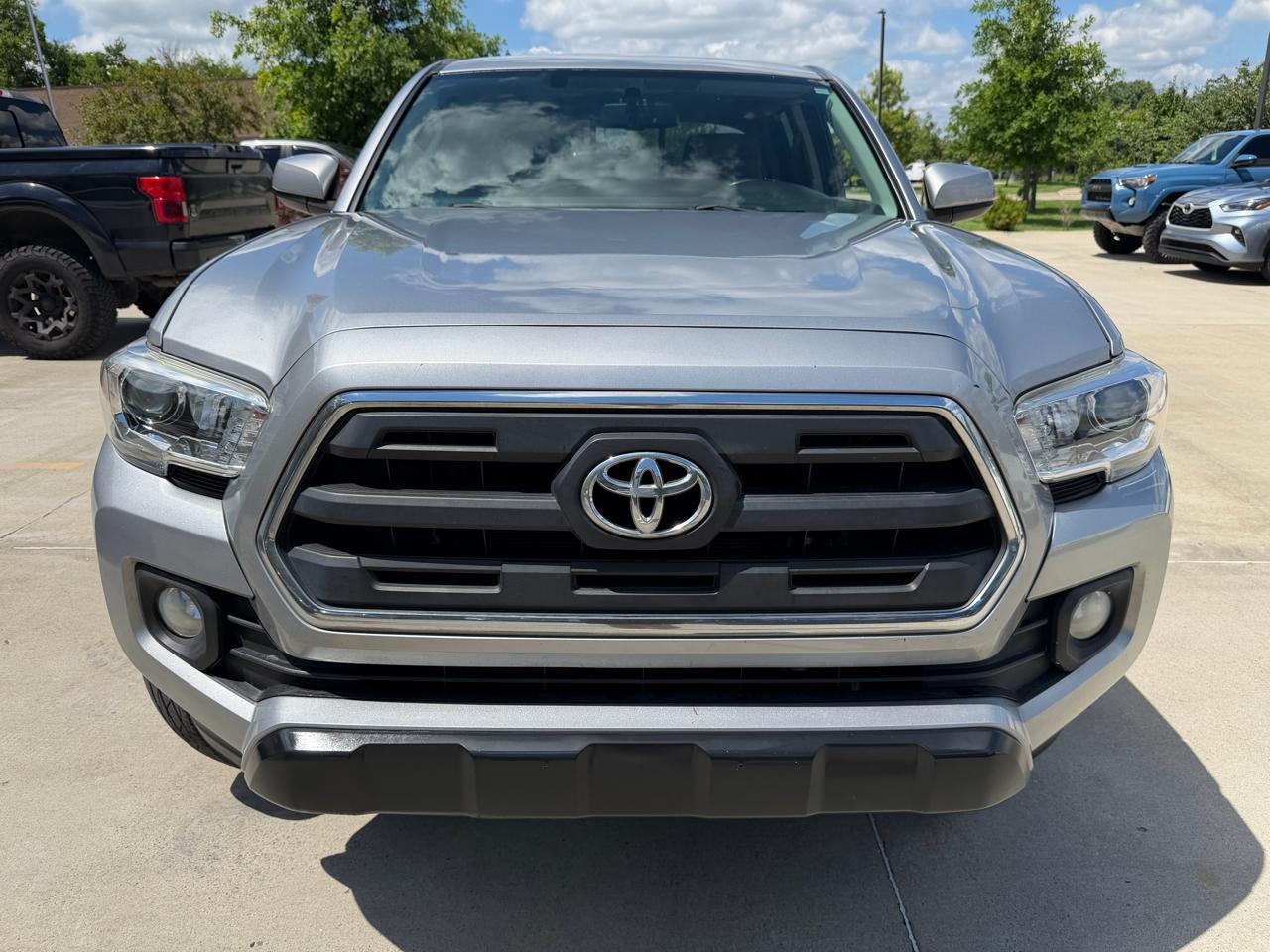 Toyota Tacoma SR5 Double Cab 4WD V6 2016