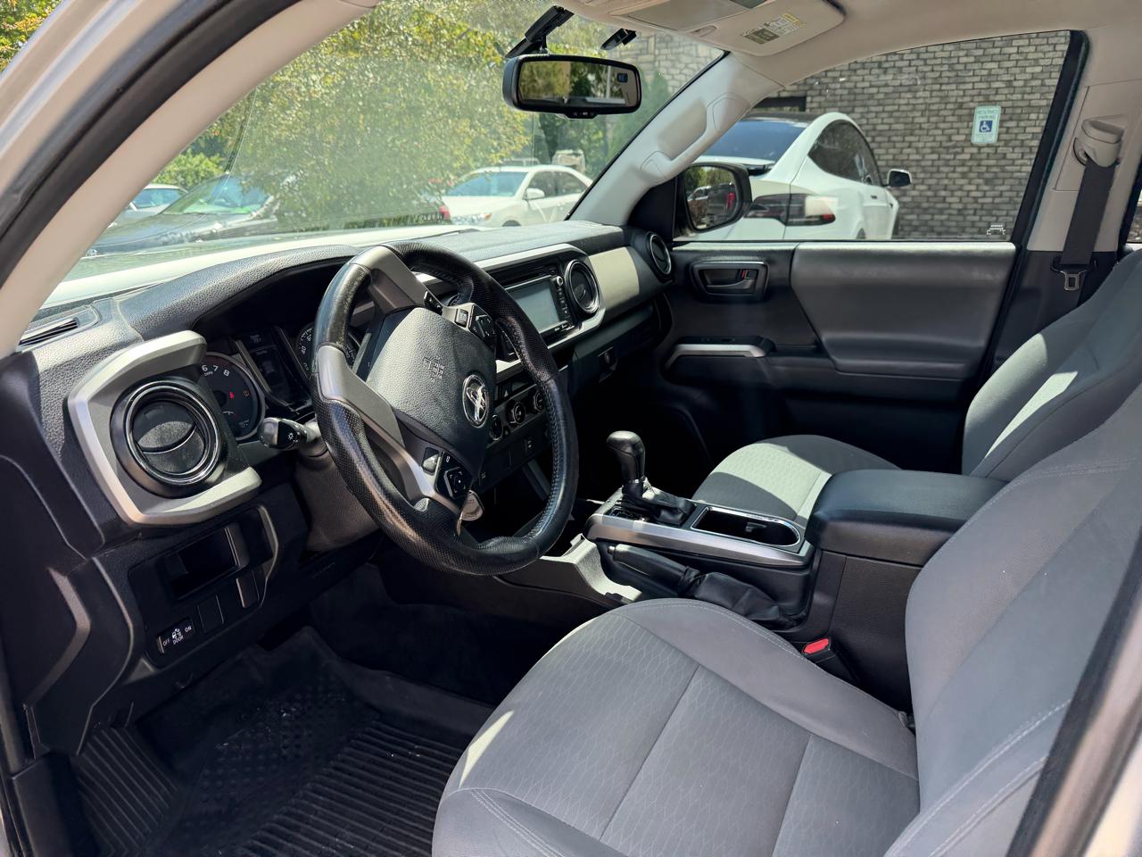 Toyota Tacoma SR5 Double Cab 4WD V6 2016