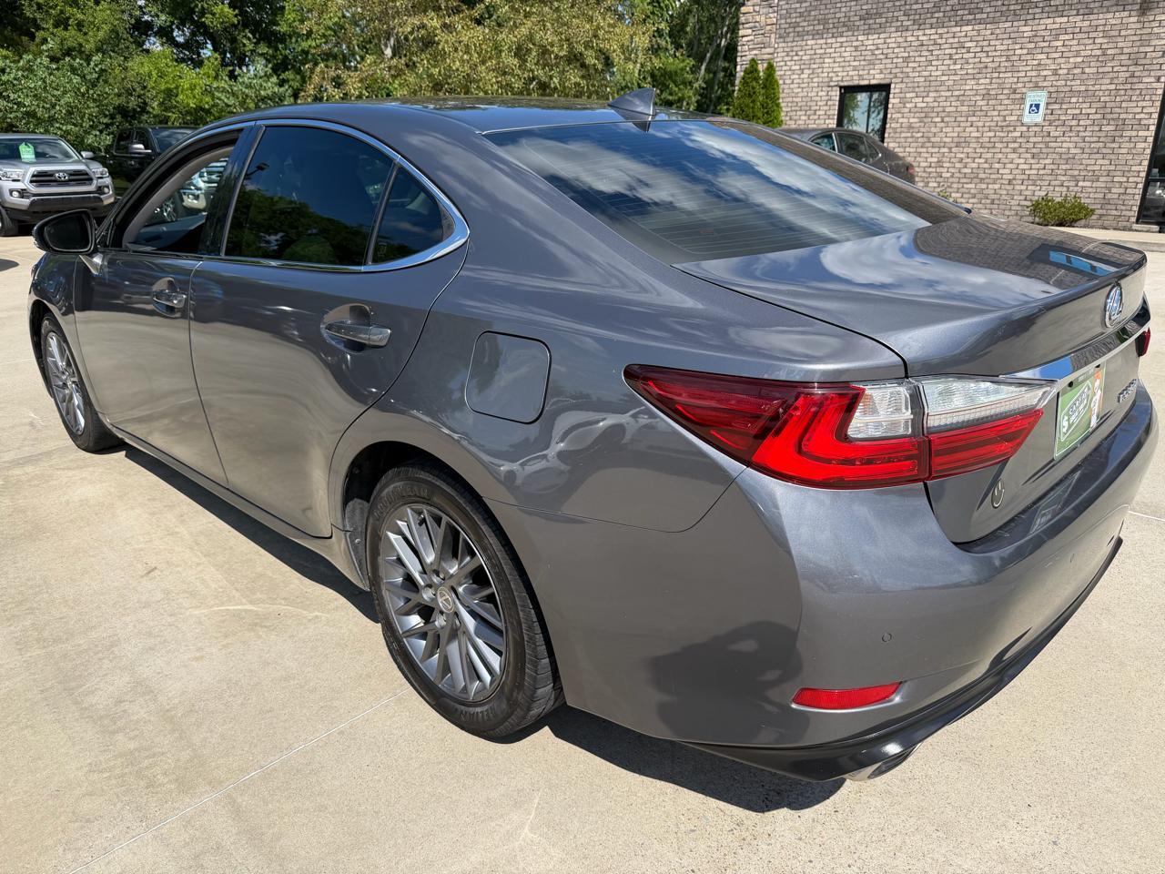 Lexus ES ES 350 FWD 2018