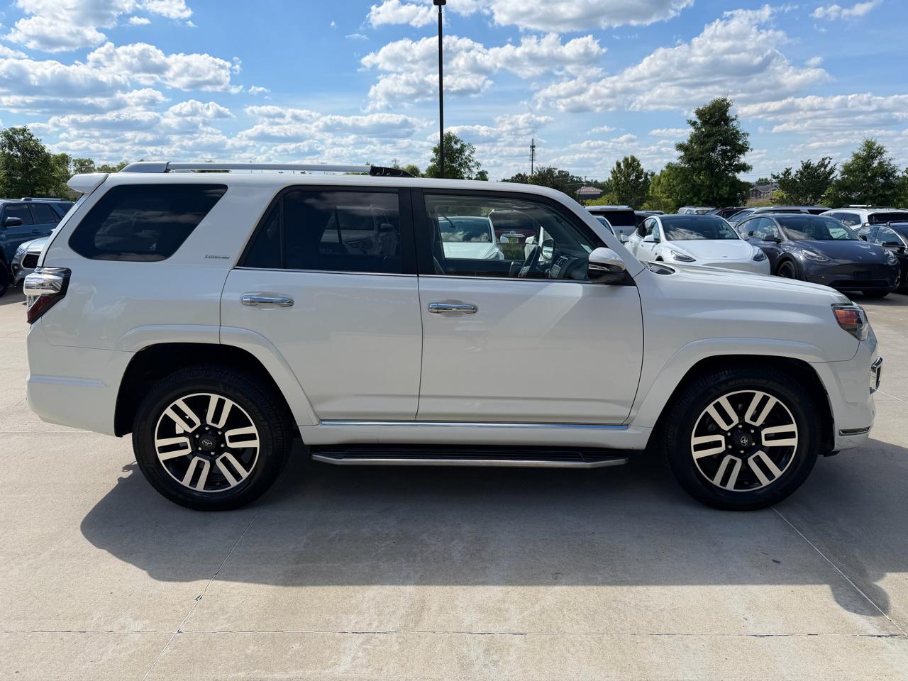 Toyota 4Runner  2020