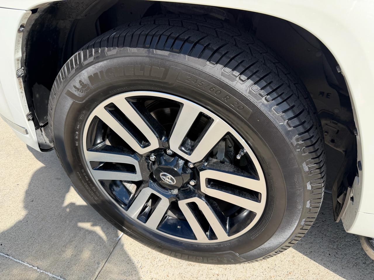 Toyota 4Runner  2020