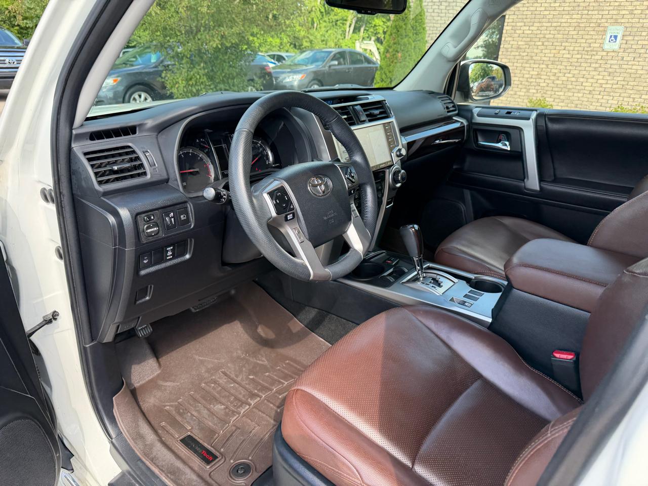 Toyota 4Runner  2020