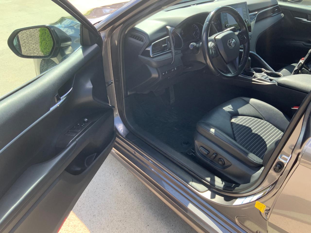 Toyota Camry SE Auto AWD (Natl) 2022