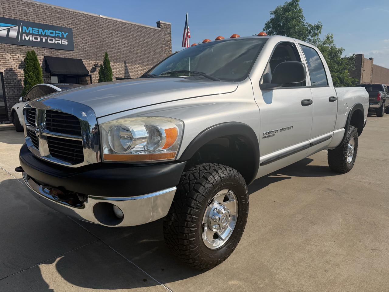 Dodge Ram 2500 4dr Quad Cab 140.5 4WD SLT 2006