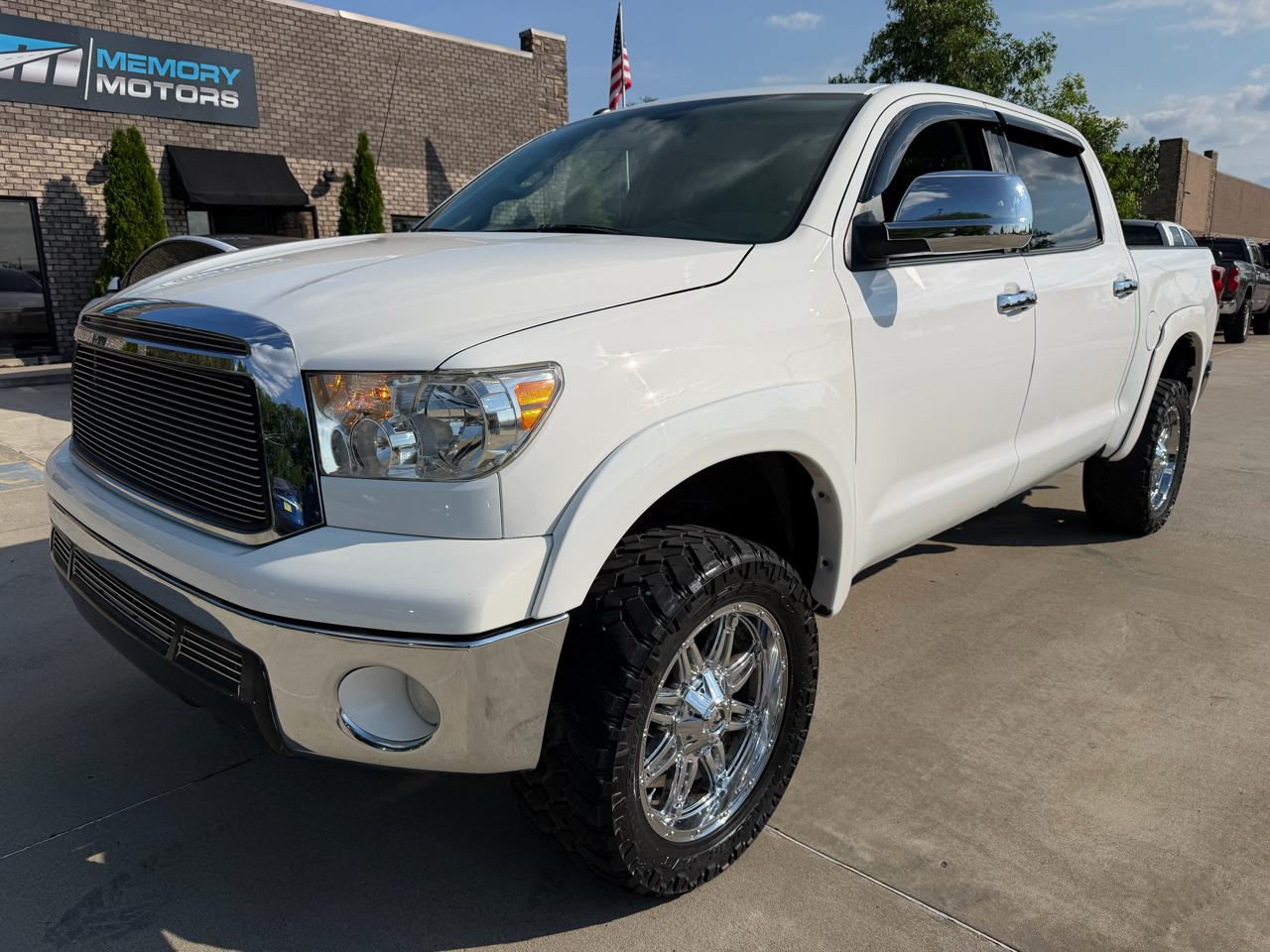 Toyota Tundra 4WD Truck  2012