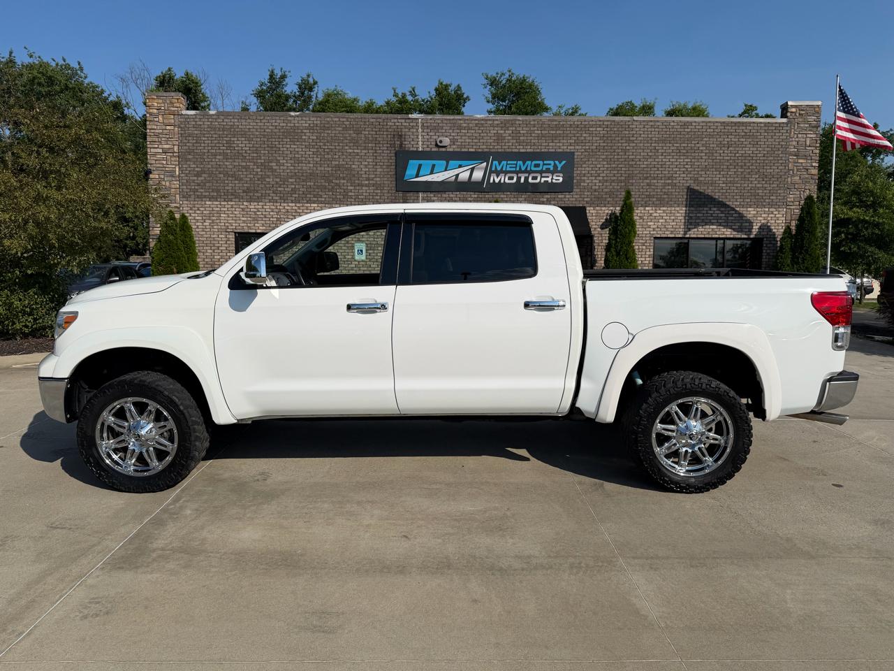 Toyota Tundra 4WD Truck  2012