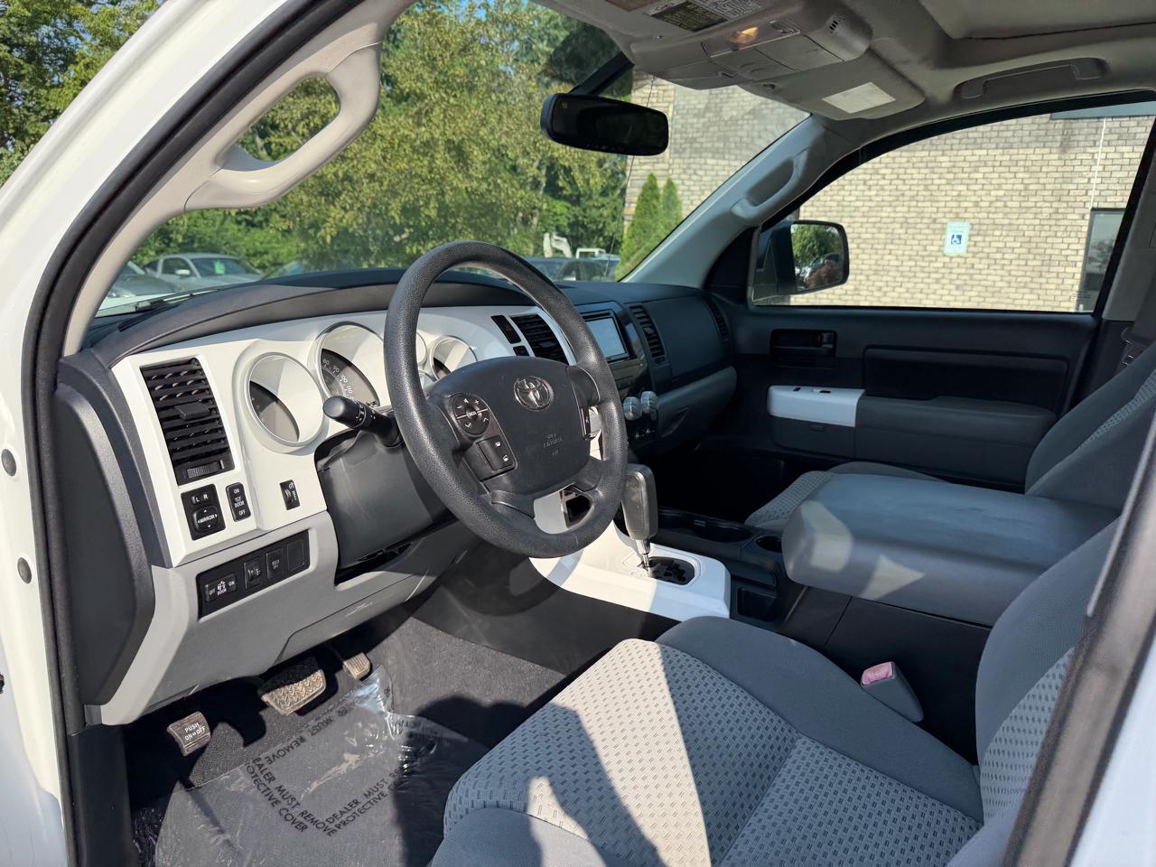 Toyota Tundra 4WD Truck  2012