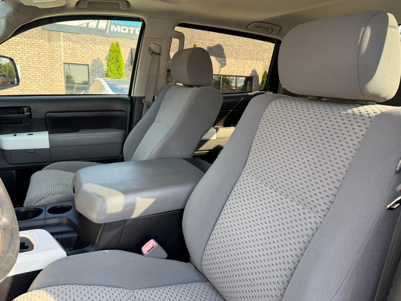 Toyota Tundra 4WD Truck  2012