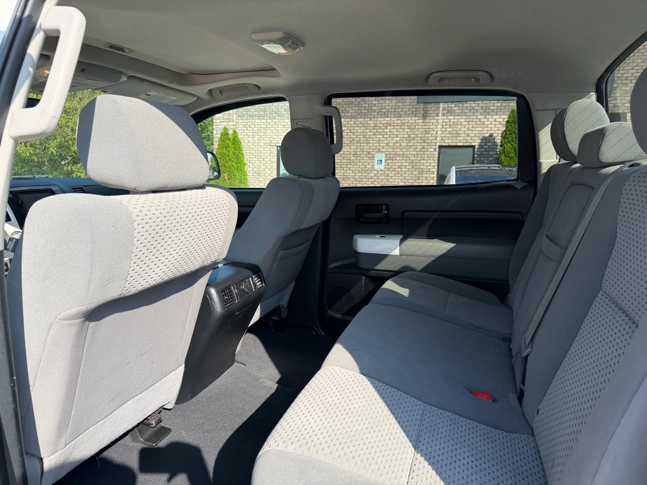 Toyota Tundra 4WD Truck  2012