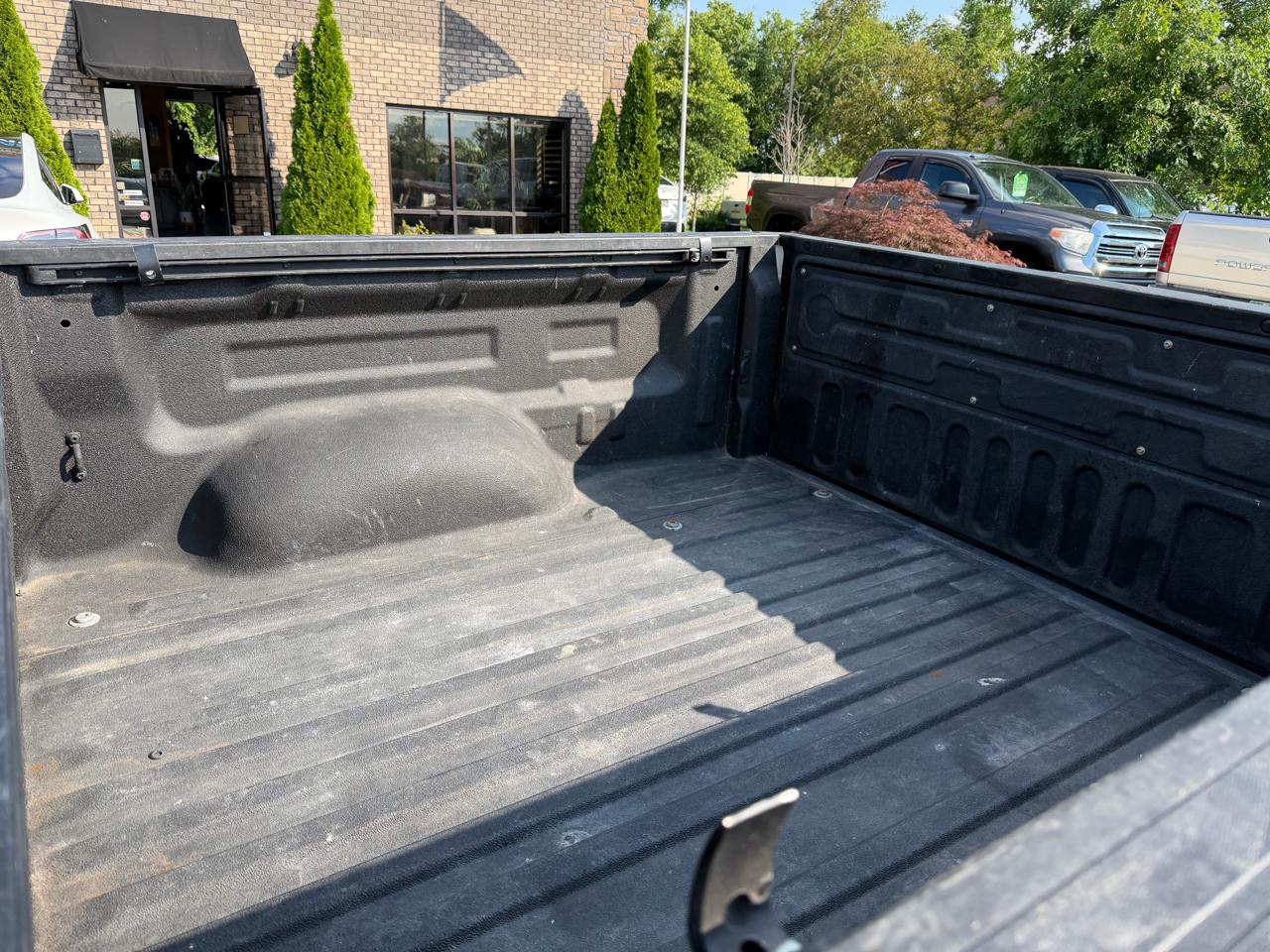 Toyota Tundra 4WD Truck  2012