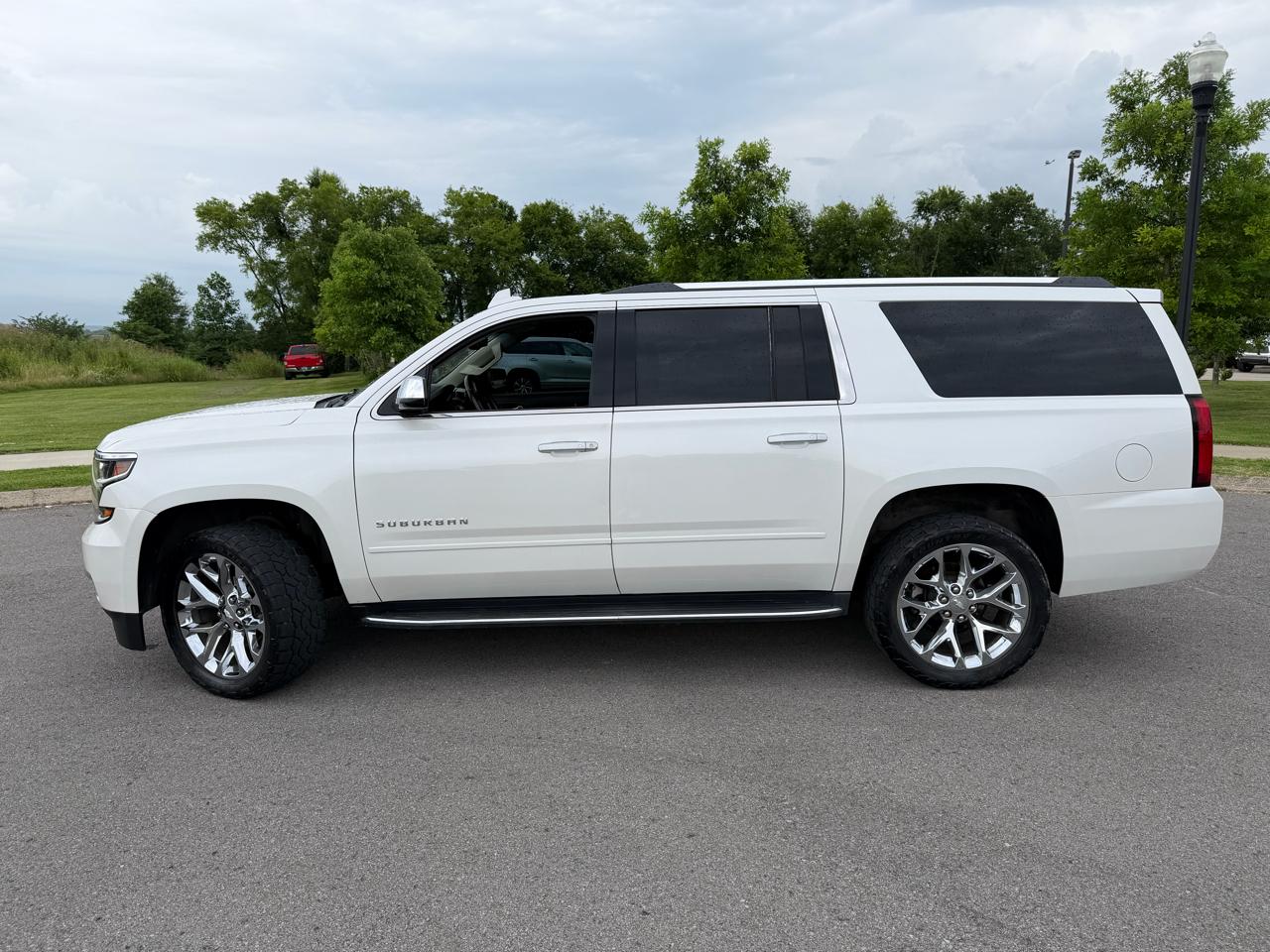 Chevrolet Suburban 4WD 4dr 1500 Premier 2018
