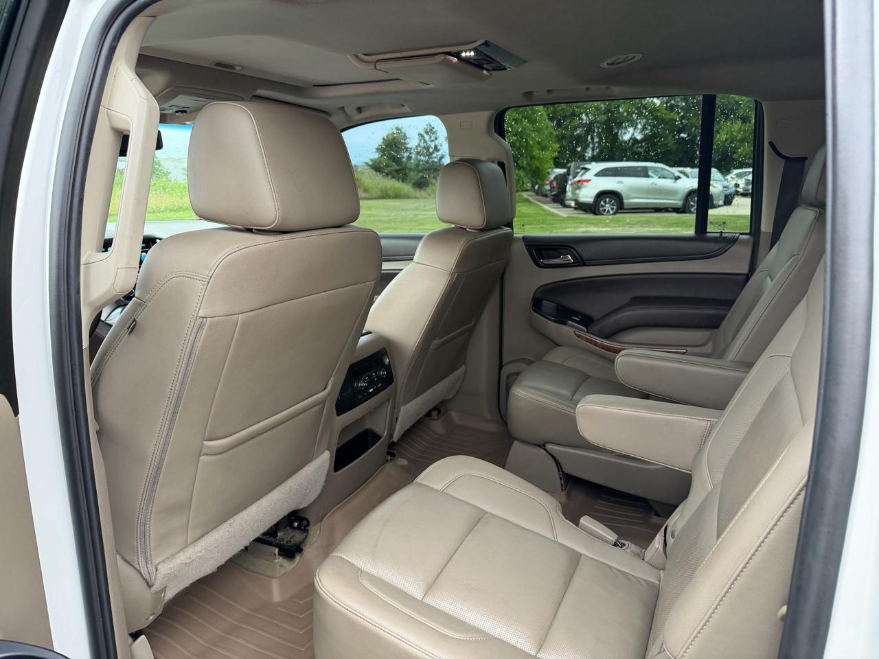 Chevrolet Suburban 4WD 4dr 1500 Premier 2018