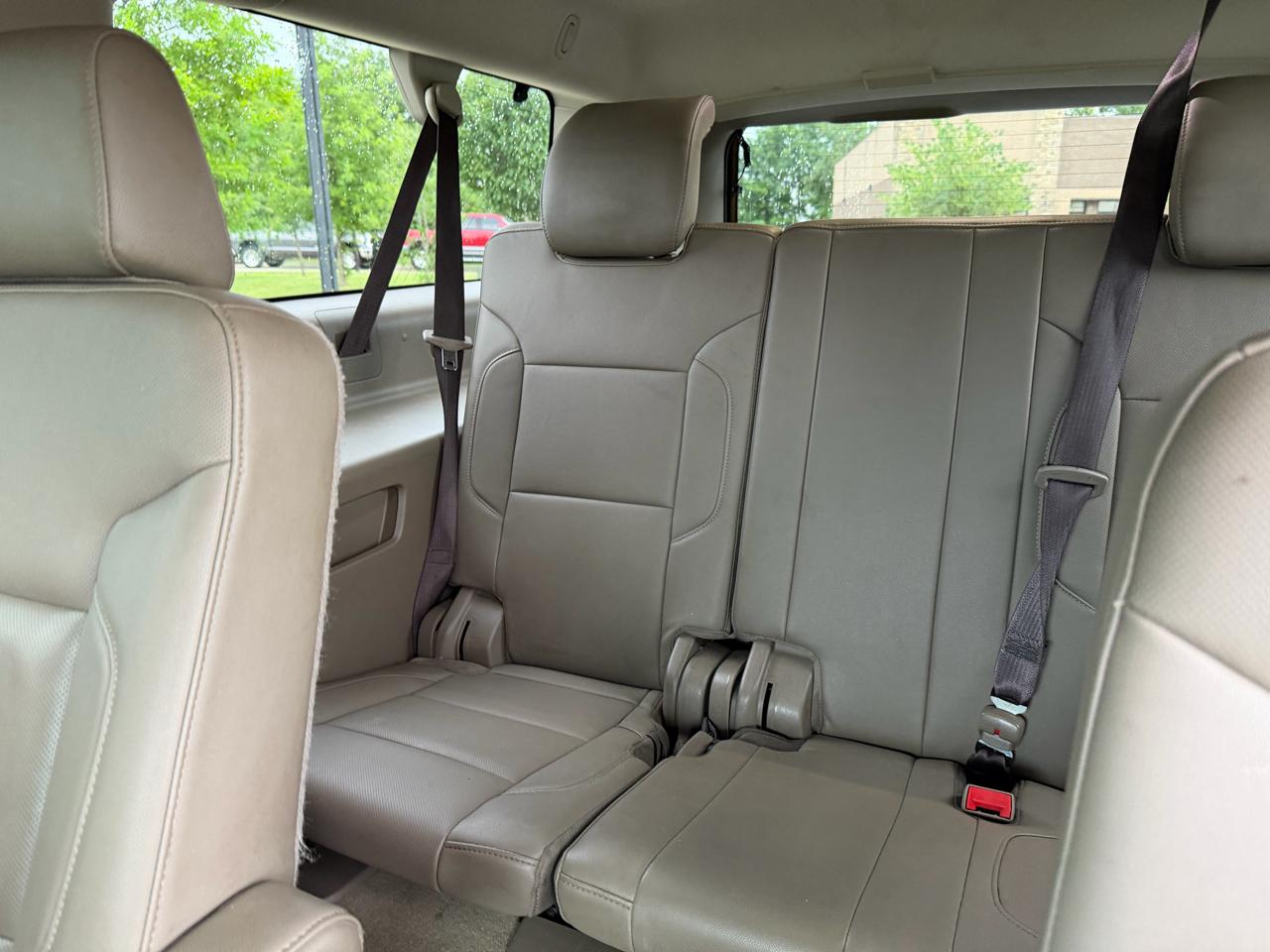Chevrolet Suburban 4WD 4dr 1500 Premier 2018