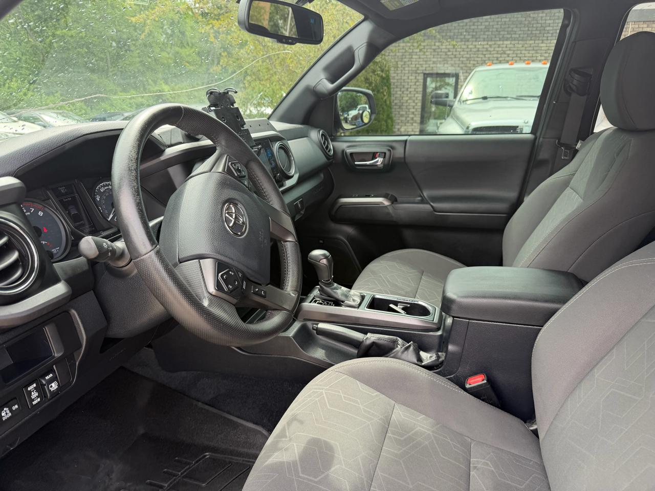 Toyota Tacoma  2017