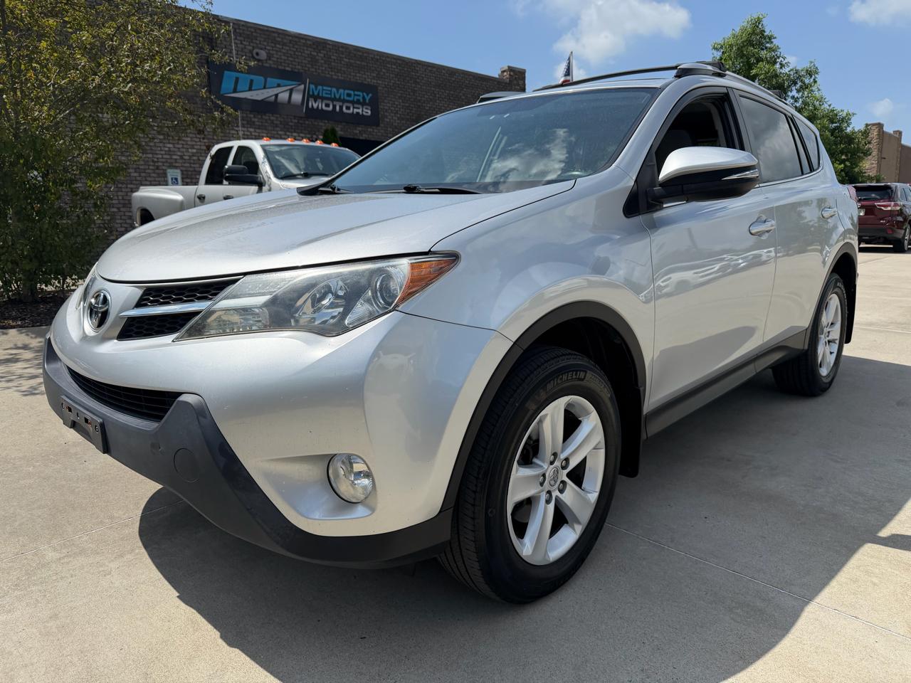 Toyota RAV4  2014