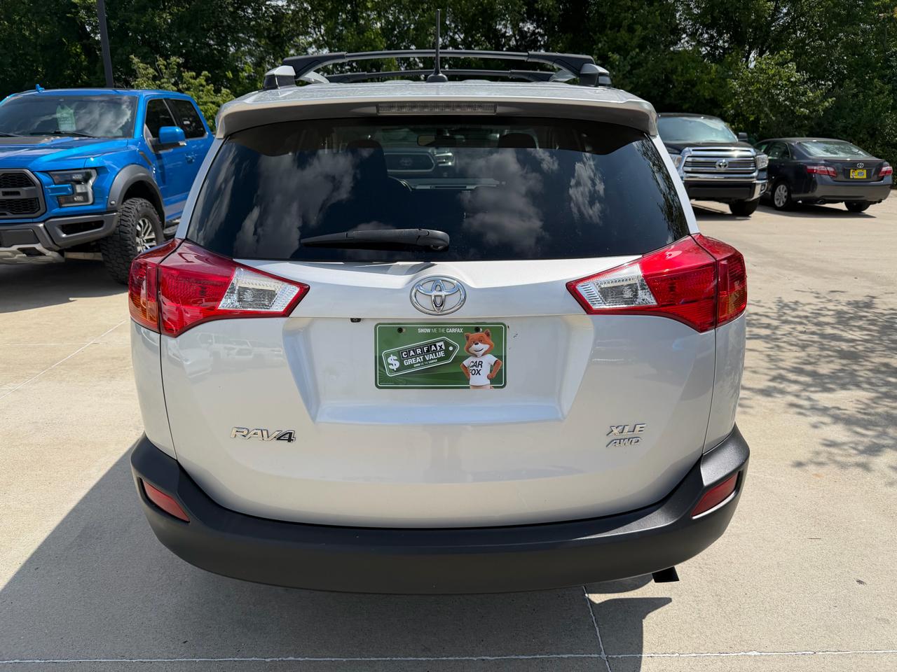 Toyota RAV4  2014