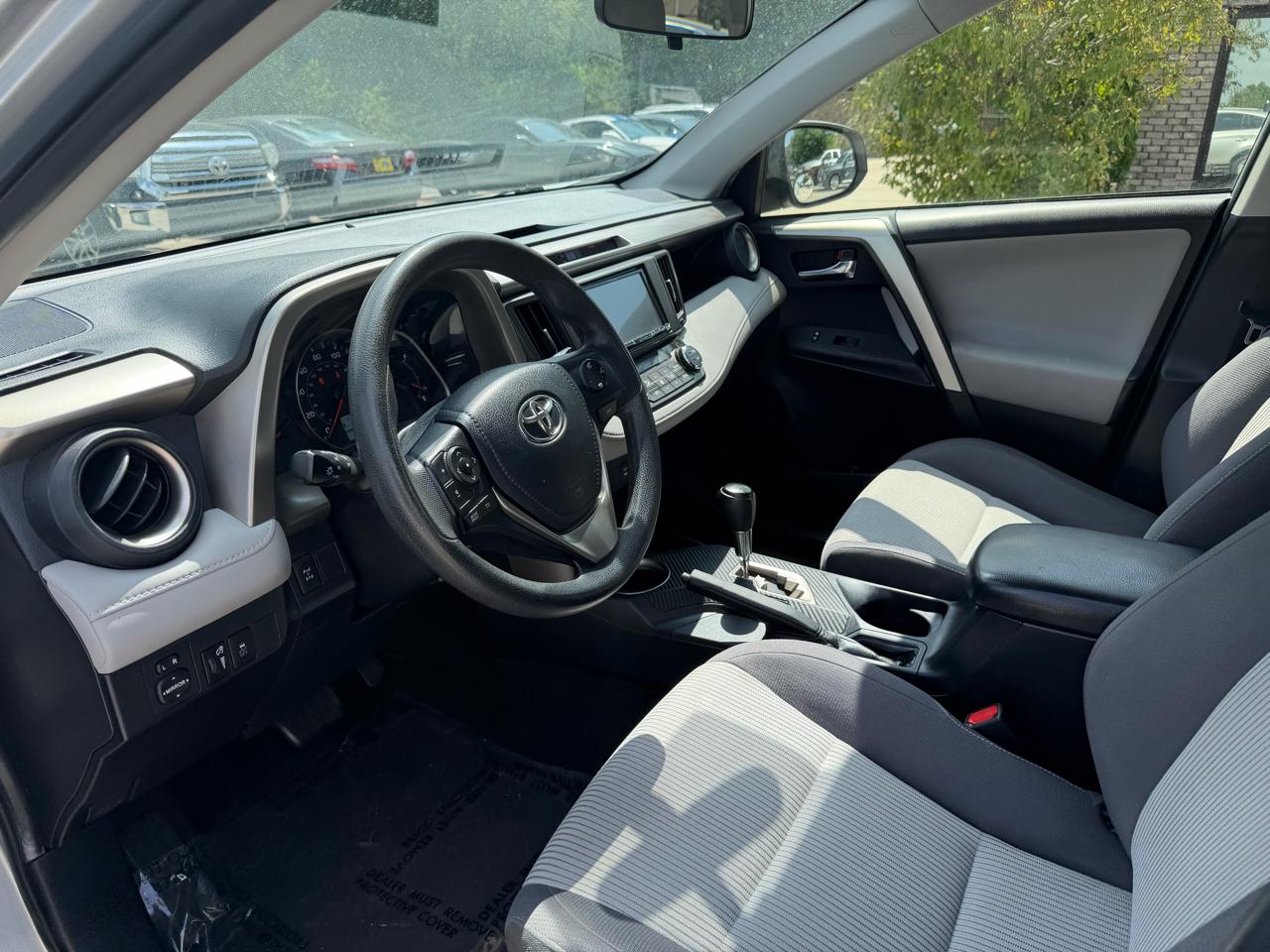Toyota RAV4  2014
