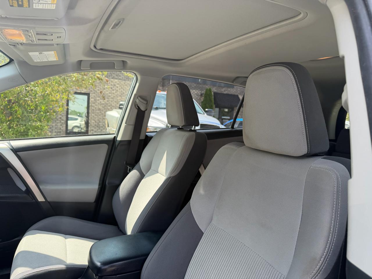 Toyota RAV4  2014