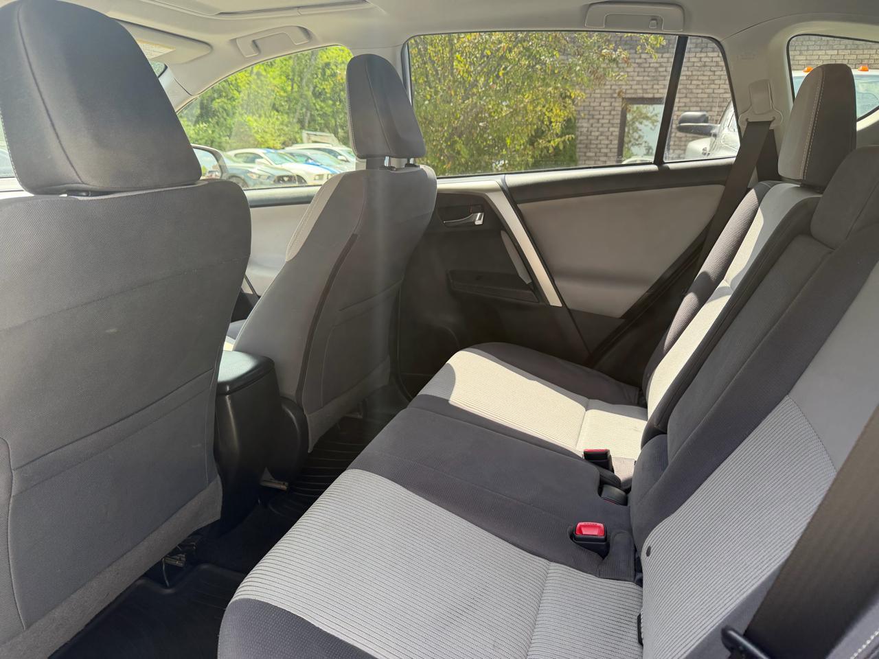 Toyota RAV4  2014