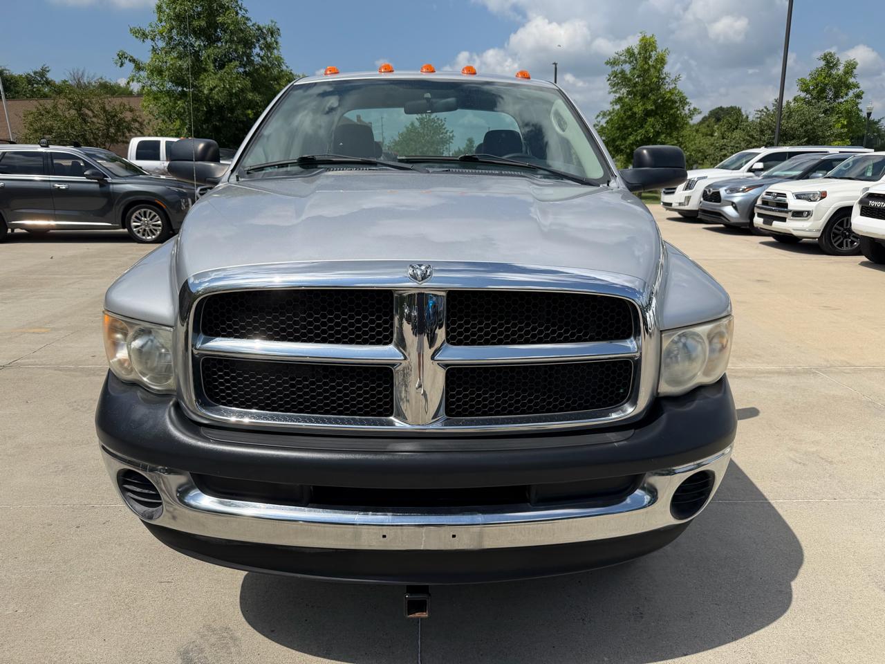 Dodge Ram 3500 4dr Quad Cab 160.5" WB DRW 4WD ST 2005