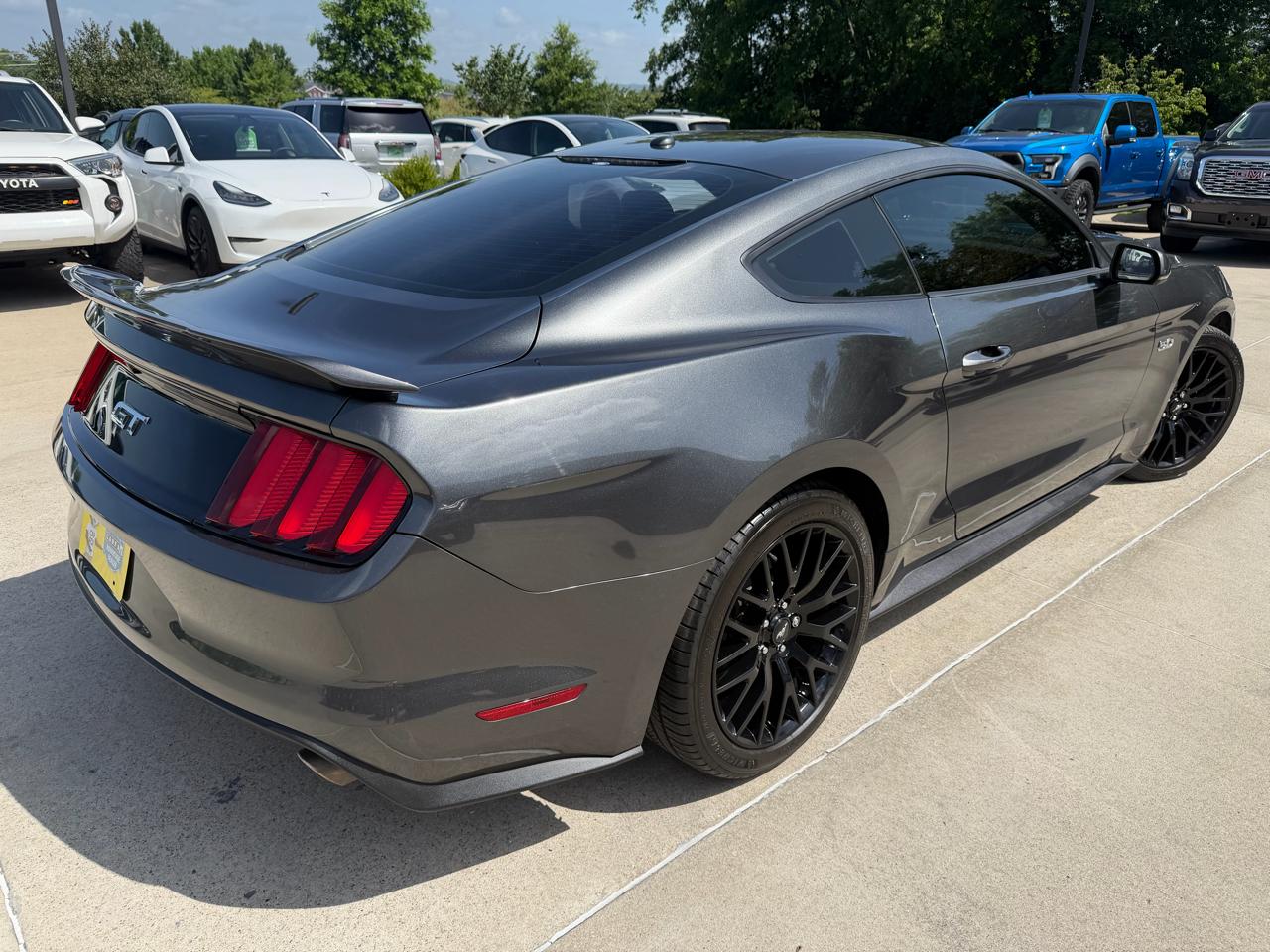 Ford Mustang 2dr Cpe GT Premium 2016