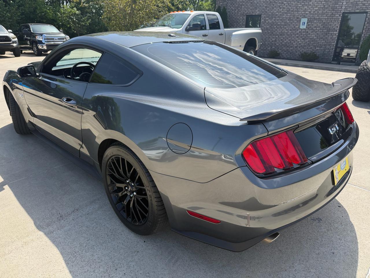Ford Mustang 2dr Cpe GT Premium 2016