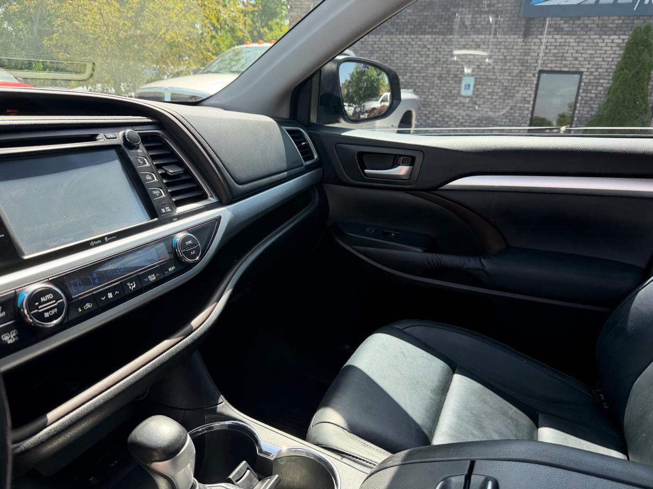 Toyota Highlander  2015