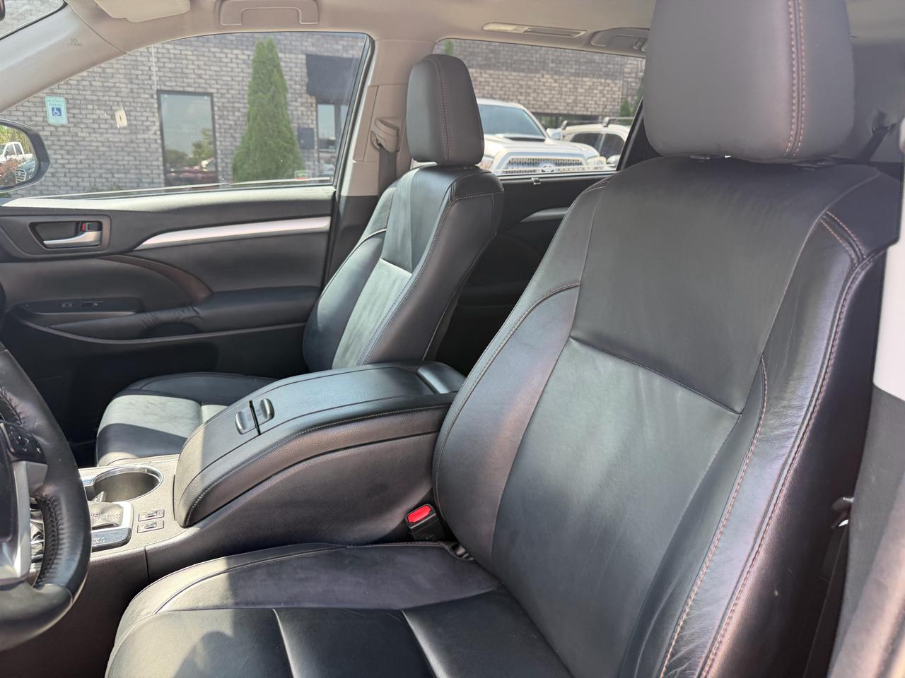 Toyota Highlander  2015