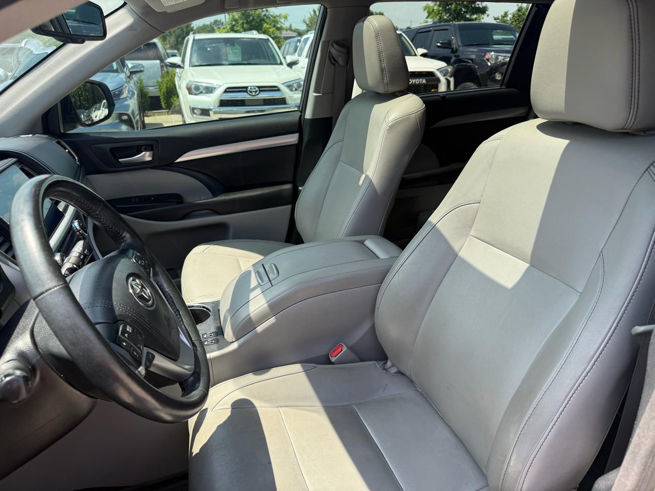 Toyota Highlander  2016