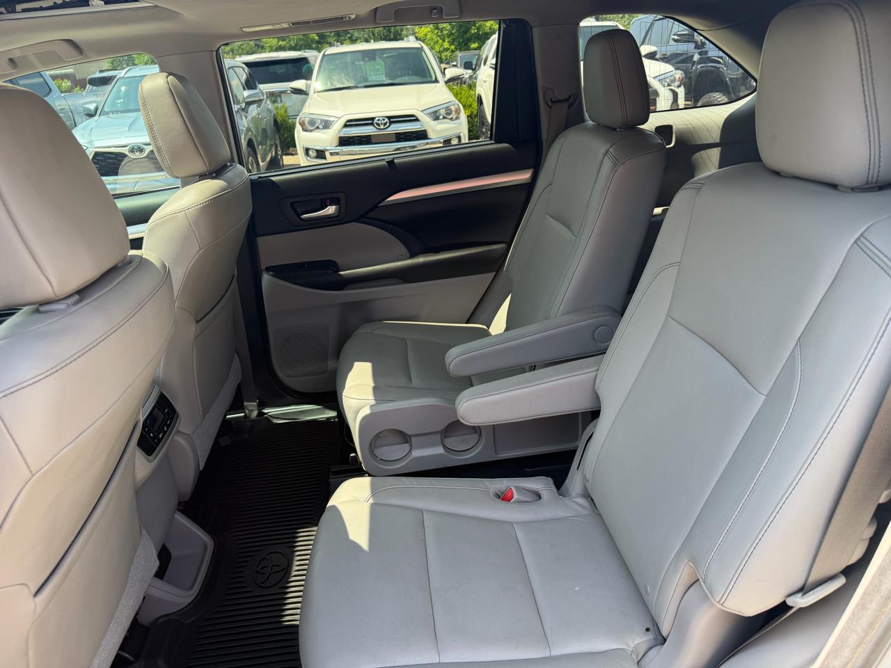 Toyota Highlander  2016