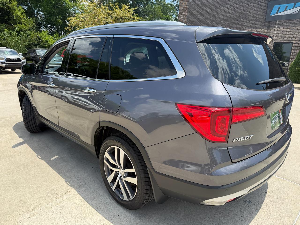 Honda Pilot Touring AWD 2018