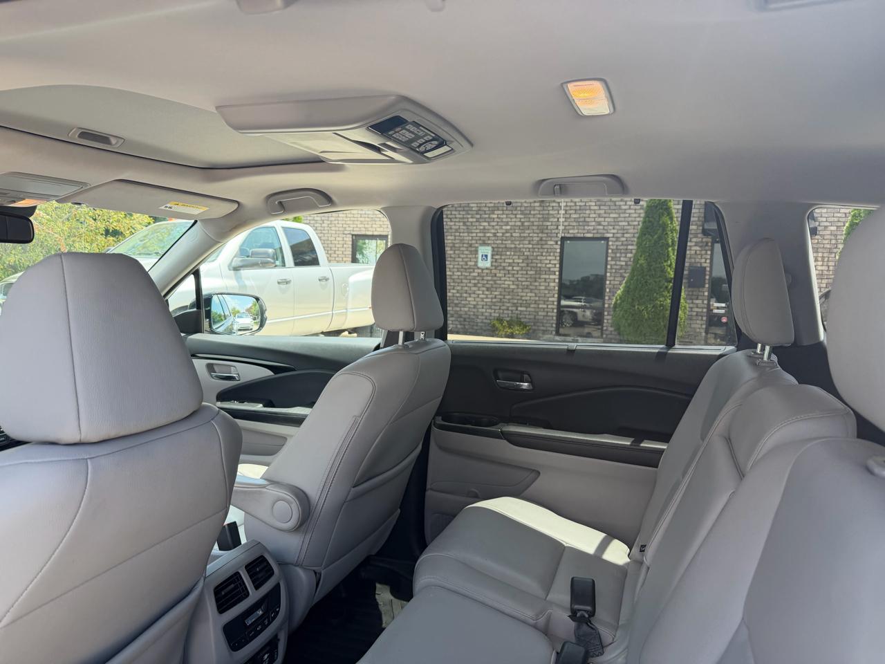 Honda Pilot Touring AWD 2018