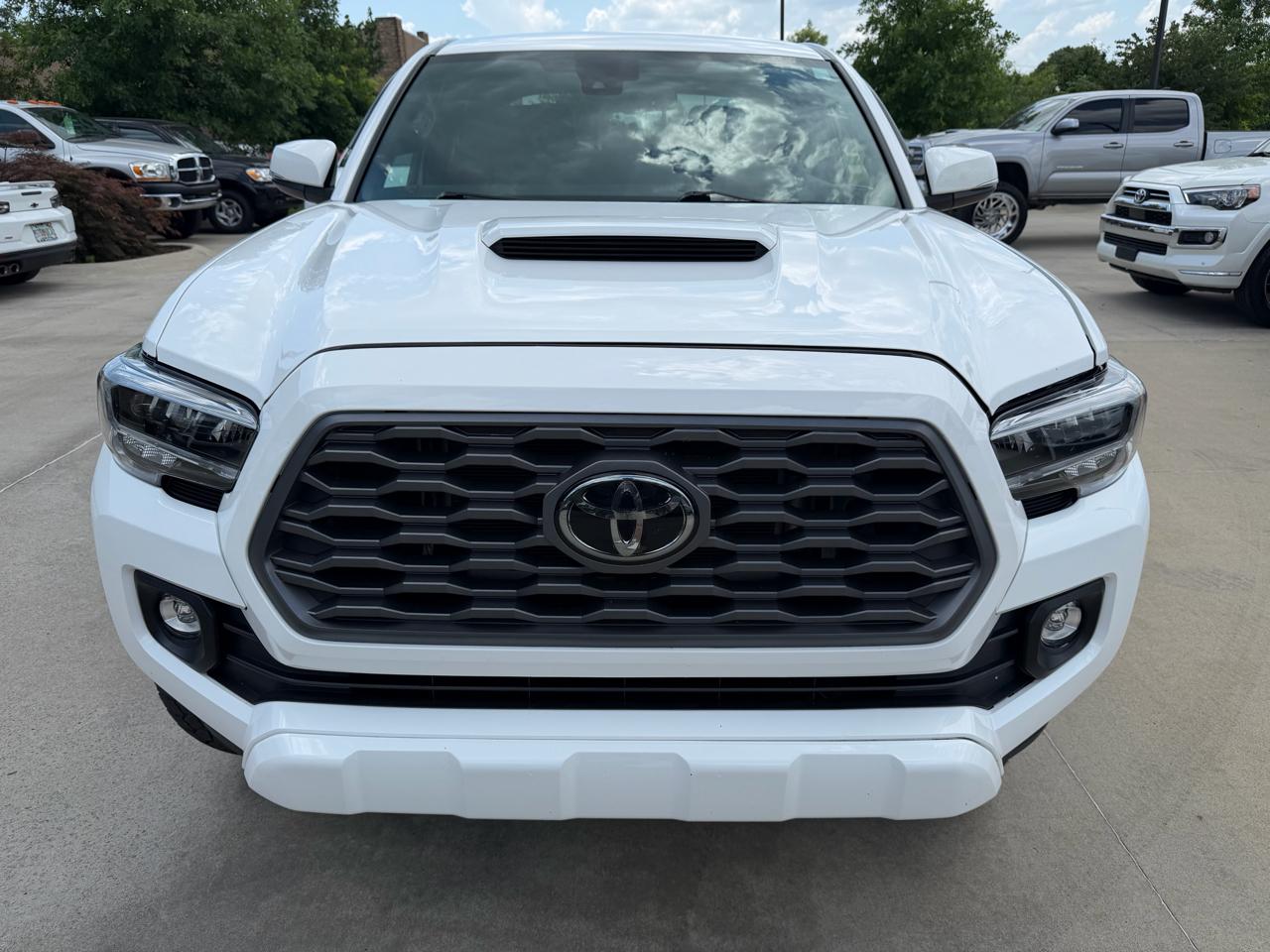 Toyota Tacoma 4WD  2023