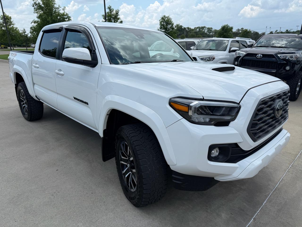 Toyota Tacoma 4WD  2023