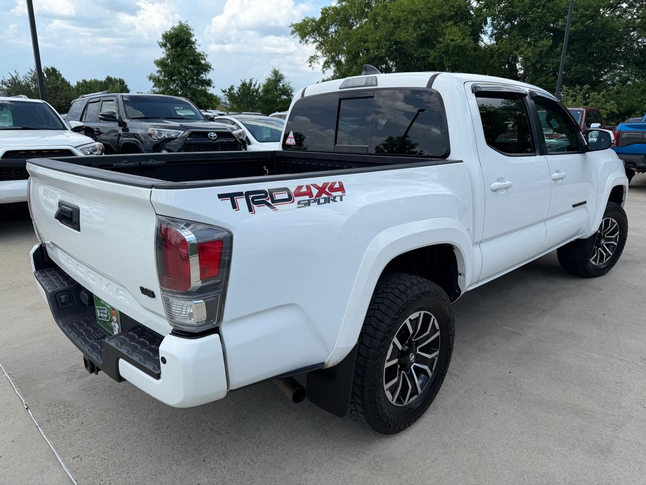 Toyota Tacoma 4WD  2023