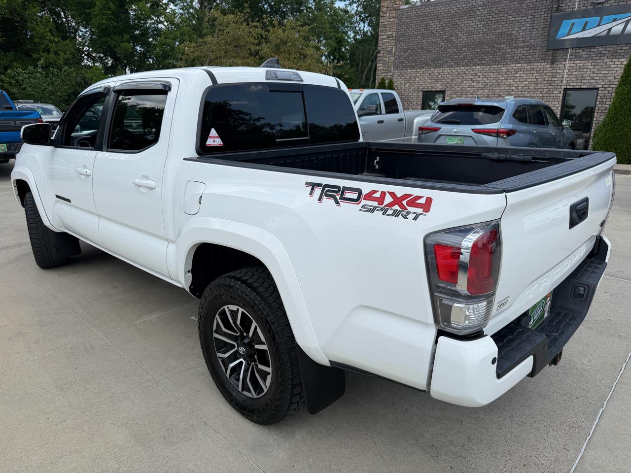 Toyota Tacoma 4WD  2023