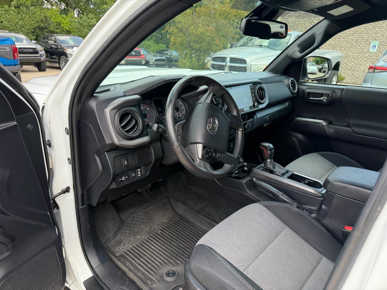 Toyota Tacoma 4WD  2023