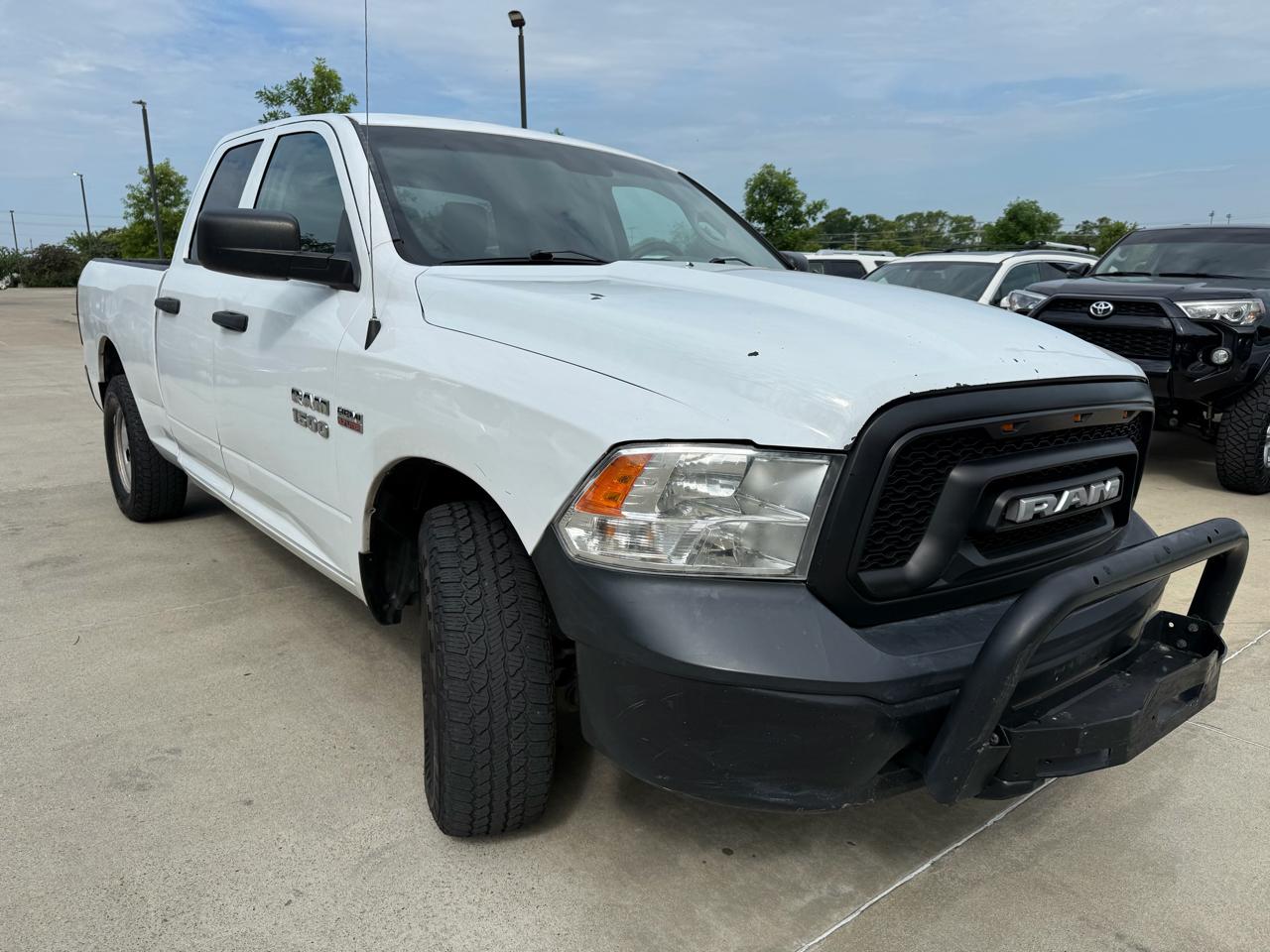 RAM 1500 Tradesman 4x4 Quad Cab 6'4" Box 2017