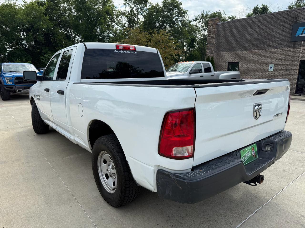 RAM 1500 Tradesman 4x4 Quad Cab 6'4" Box 2017