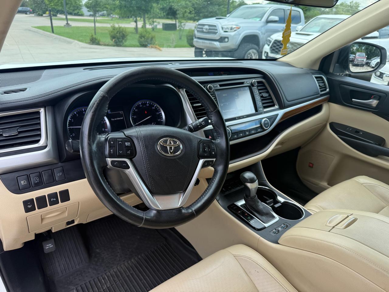 Toyota Highlander  2017