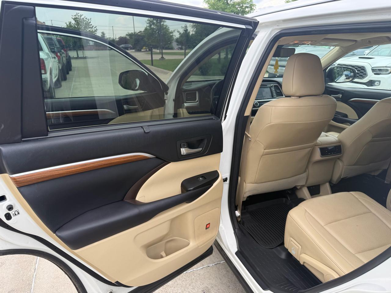 Toyota Highlander  2017