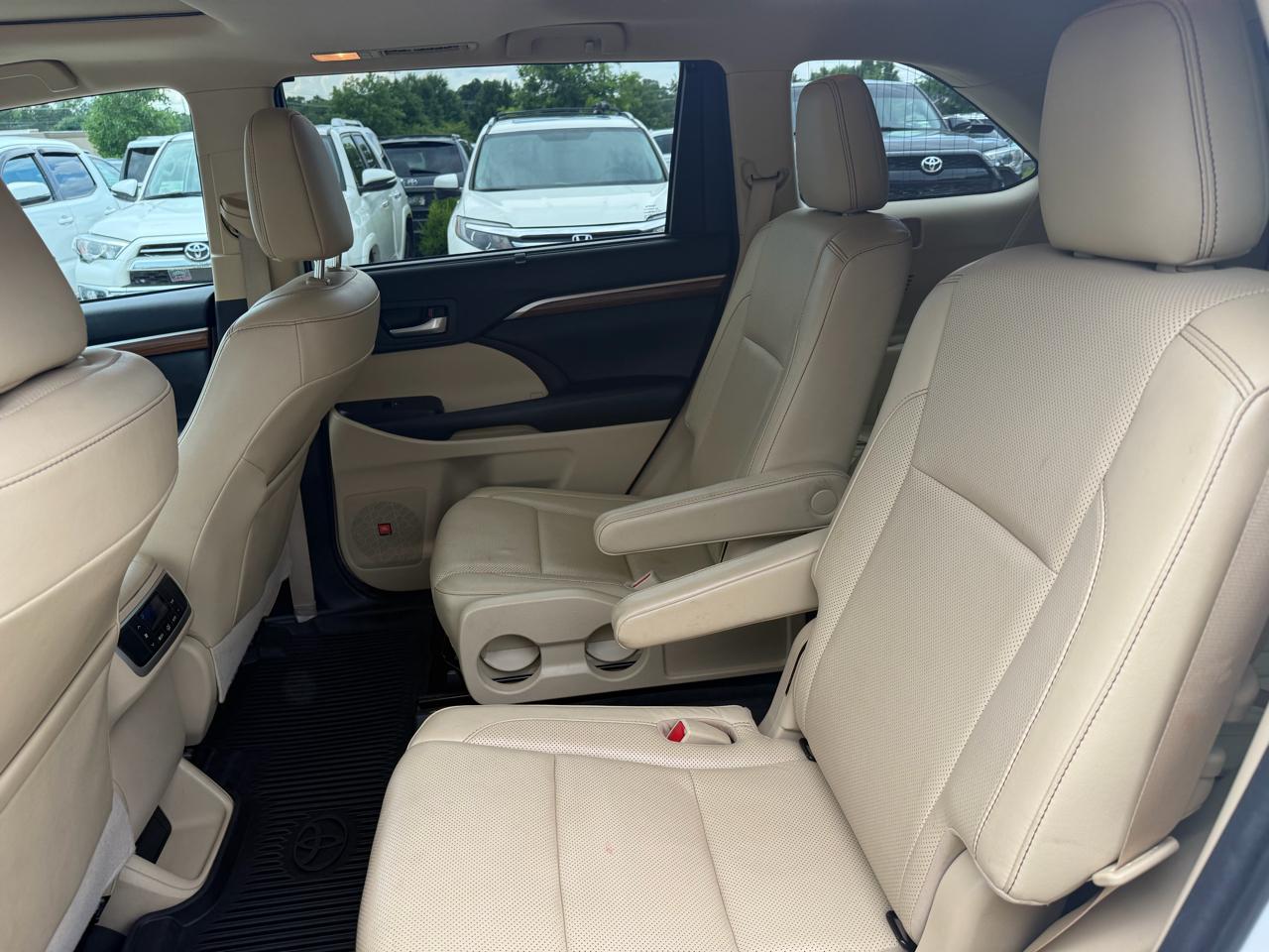Toyota Highlander  2017