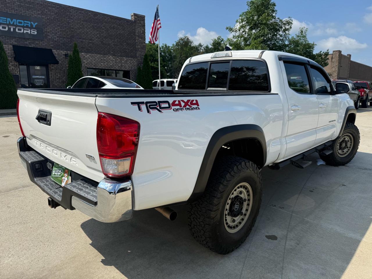 Toyota Tacoma 4WD Double Cab LB V6 AT TRD Off Road (Natl) 2016