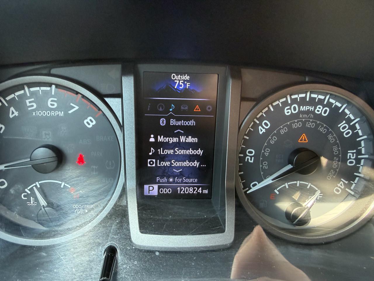 Toyota Tacoma 4WD Double Cab LB V6 AT TRD Off Road (Natl) 2016