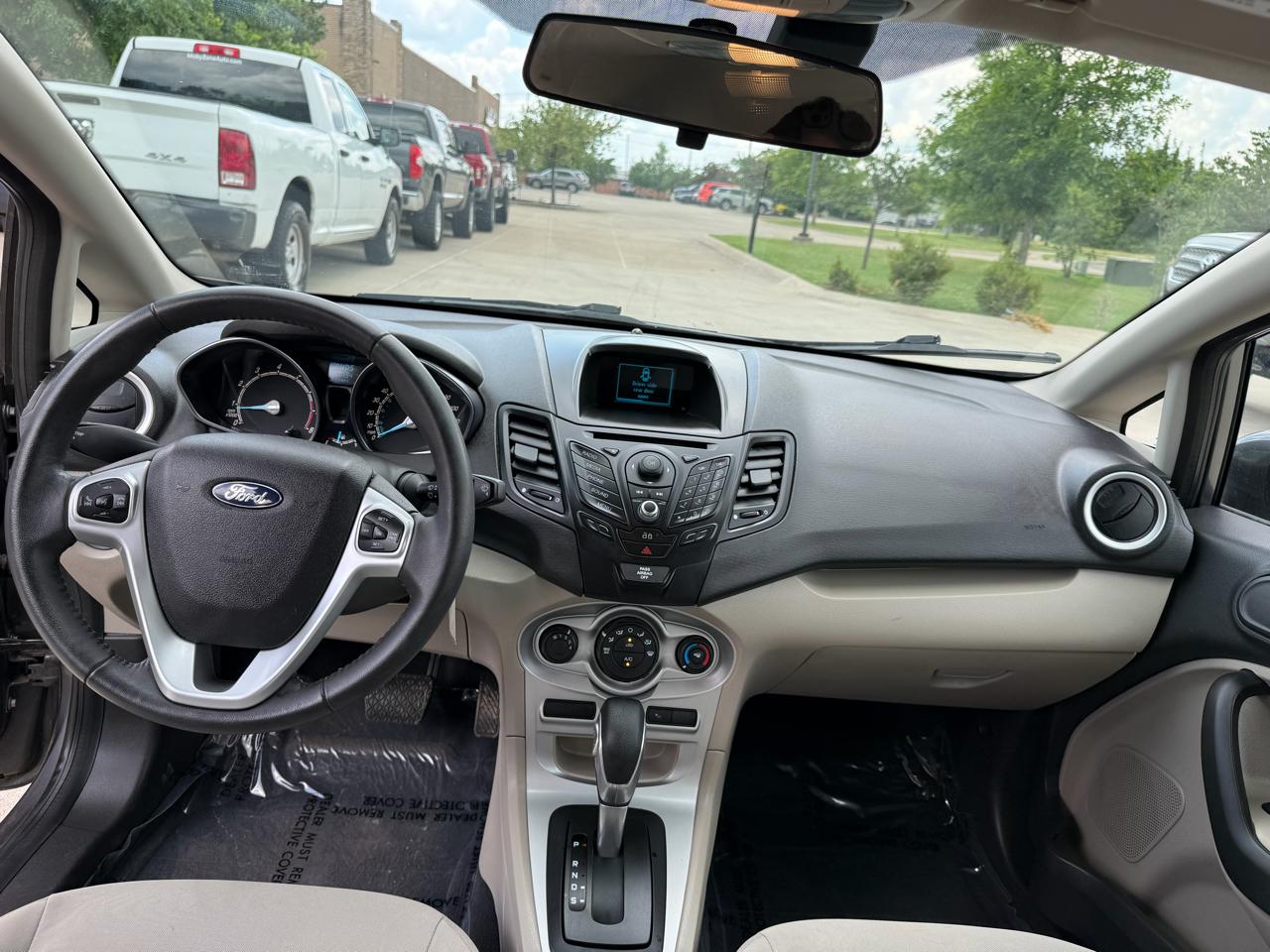 Ford Fiesta 5dr HB SE 2014