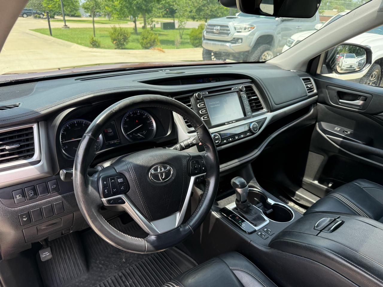 Toyota Highlander  2017