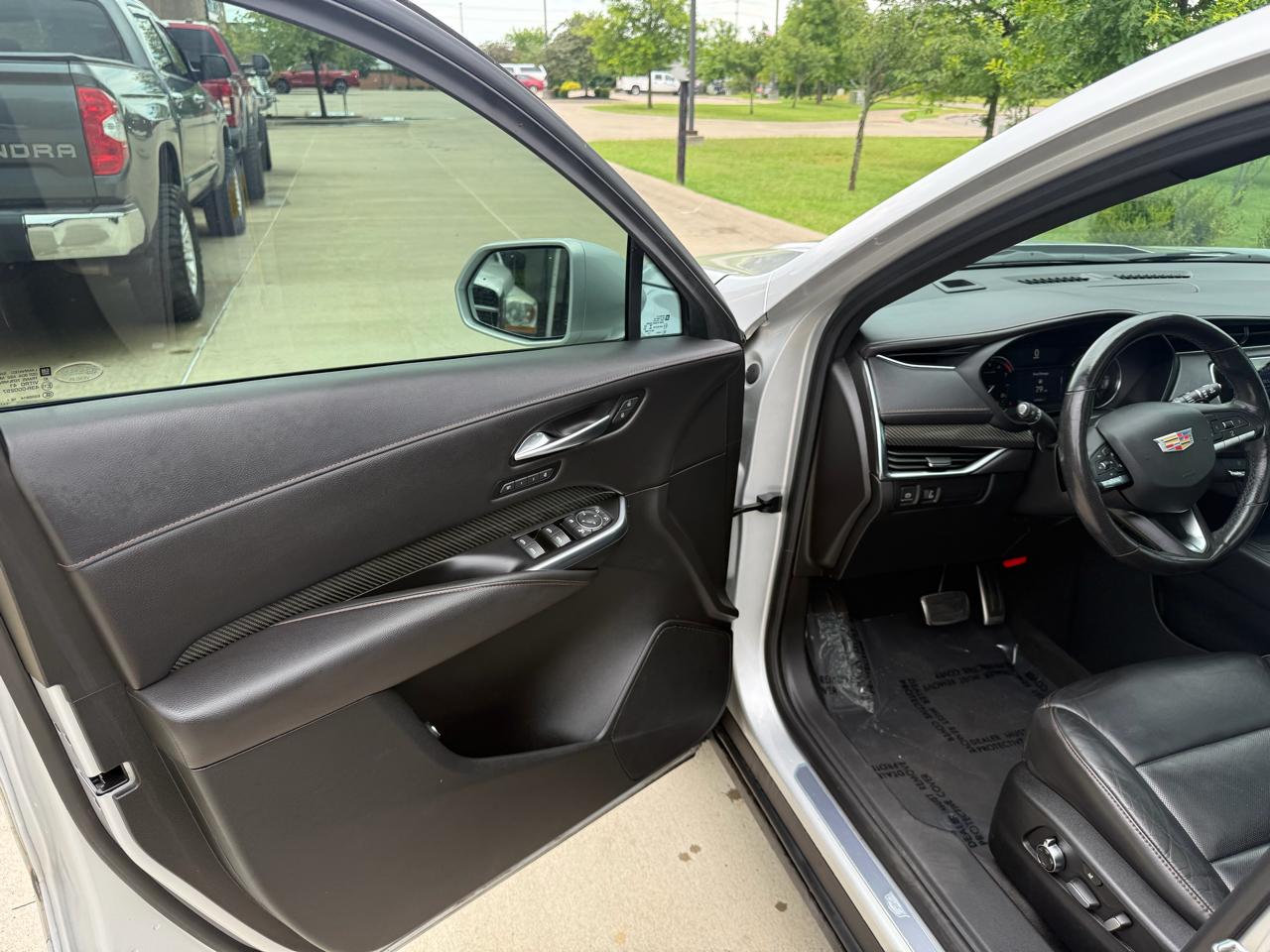 Cadillac XT4 FWD 4dr Sport 2020