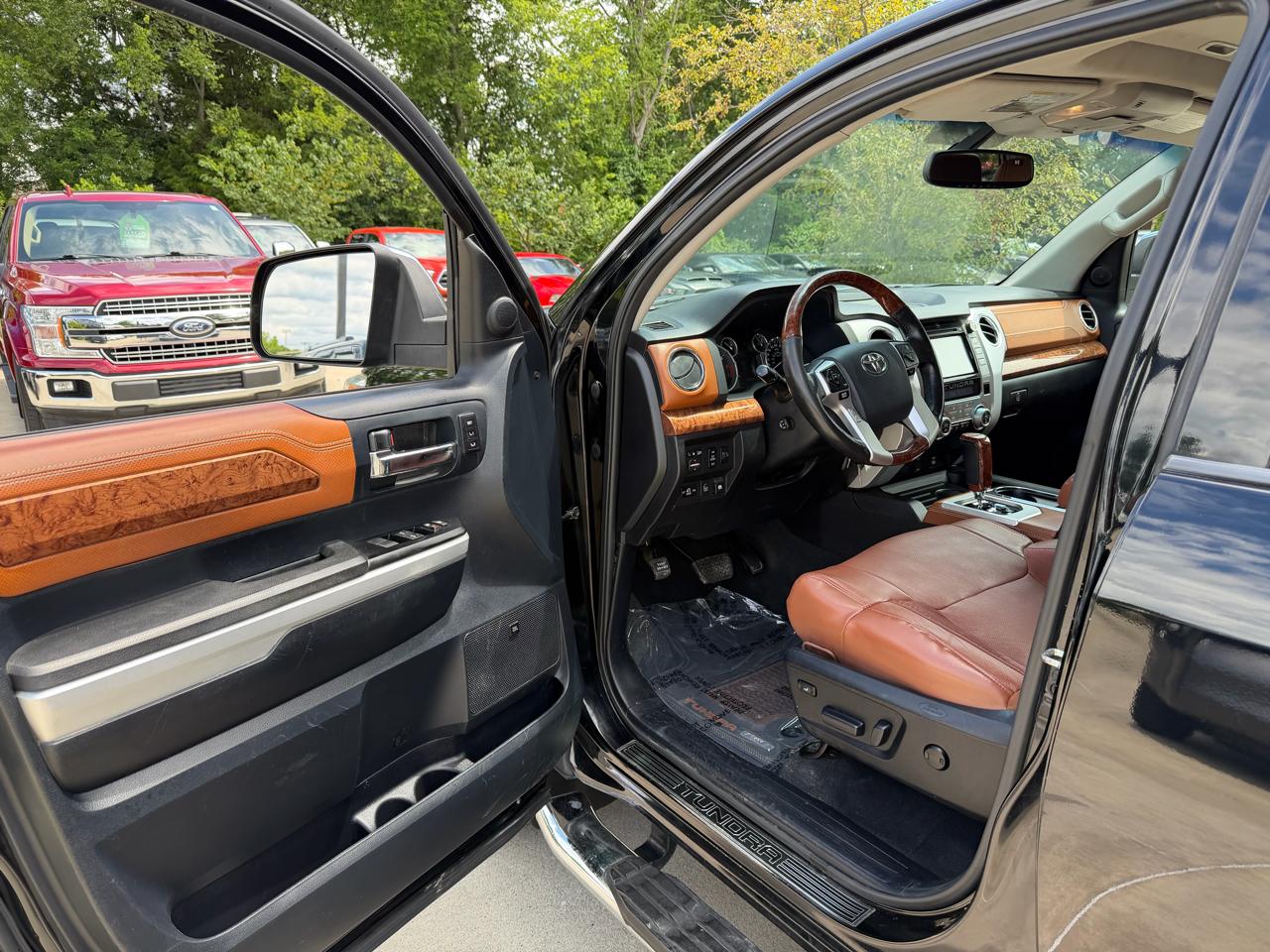 Toyota Tundra 2WD Truck  2014